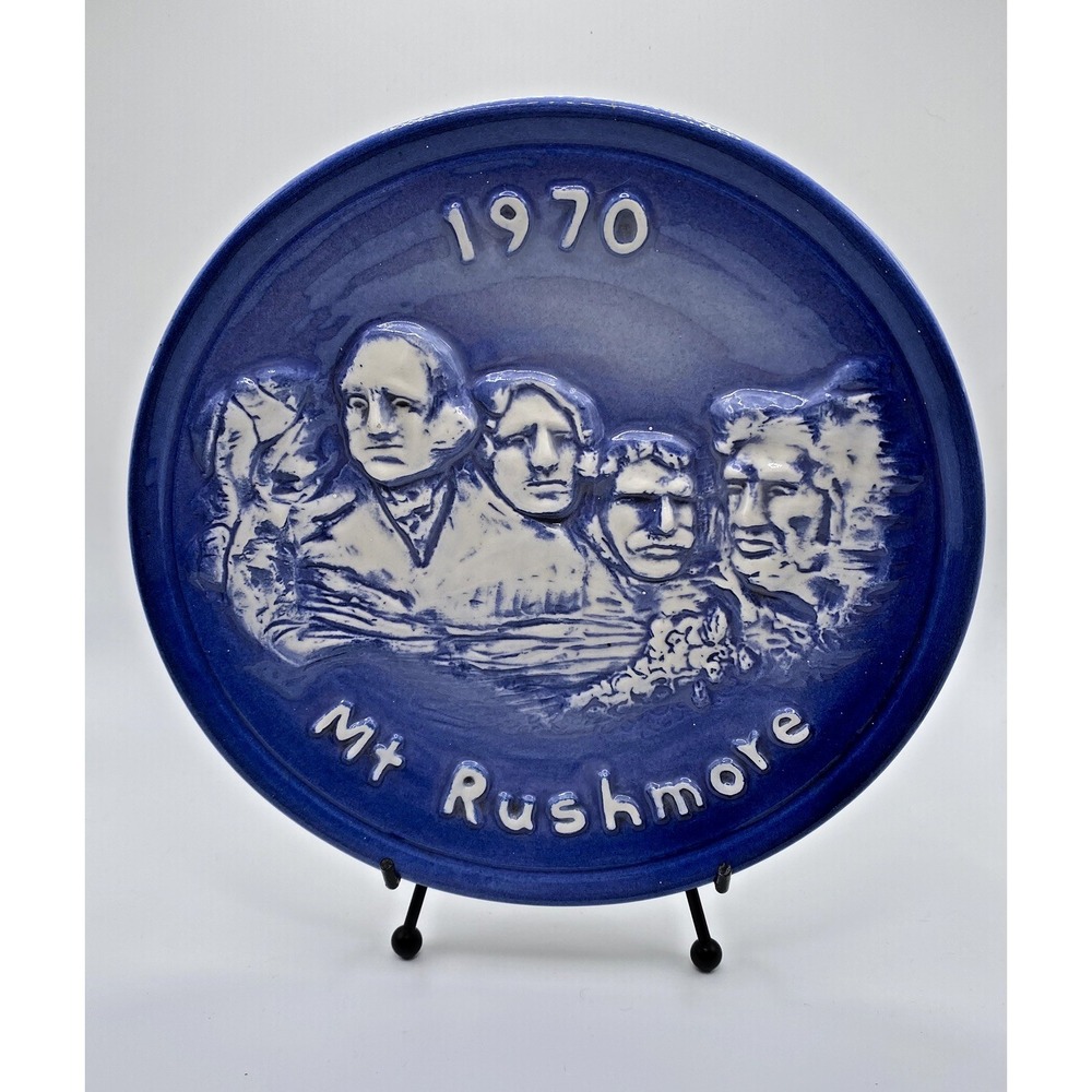 Vintage 1970 Greentree Pottery Mt Rushmore Collectors Plate Blue 8" 1st Ed